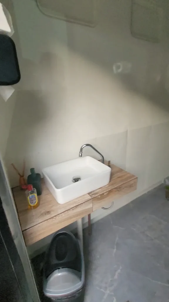 BANHEIRO LIDER CONTAINER9(2)