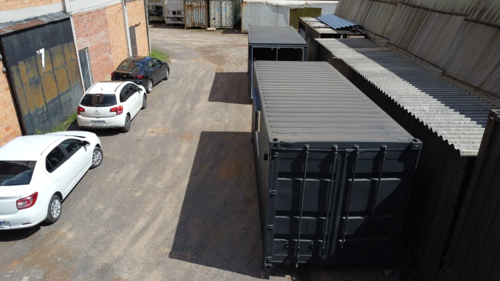 CONTAINER DE CORTINAS E SALA COMERCIAL3