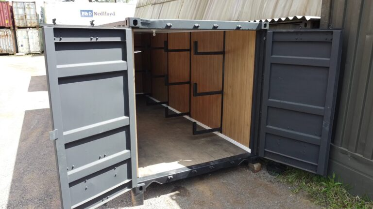 CONTAINER DE CORTINAS E SALA COMERCIAL9