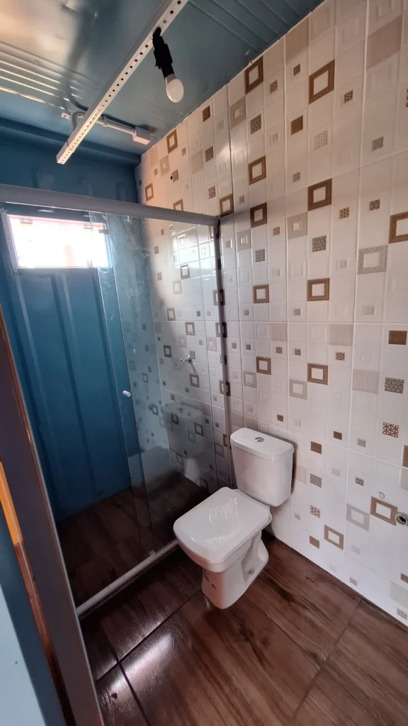 Casa em container vermelha17