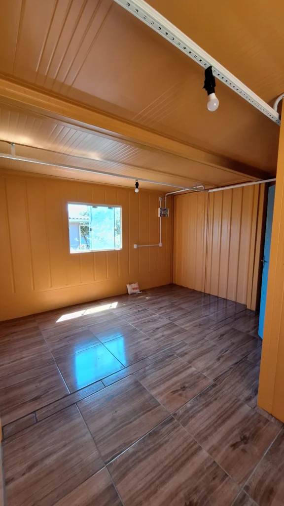 casaemcontainervermelha10