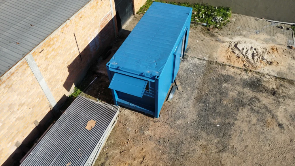 KITNET DE 6M EM CONTAINER (18)