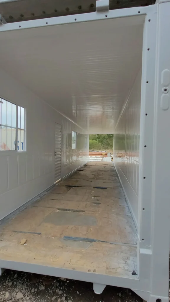 NEGOCIO DE KITNETS EM CONTAINER NA PRAIA (2)