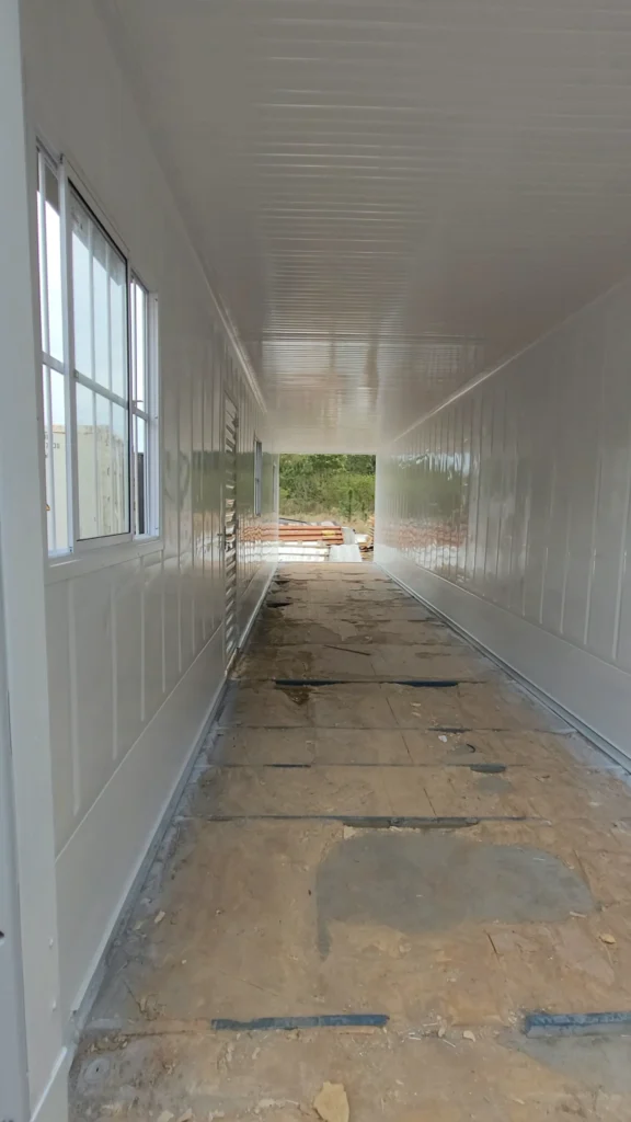 NEGOCIO DE KITNETS EM CONTAINER NA PRAIA (3)