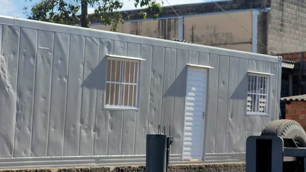 NEGOCIO DE KITNETS EM CONTAINER NA PRAIA (6)