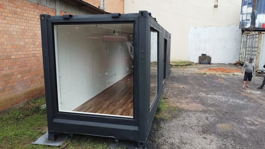 vinicula em container